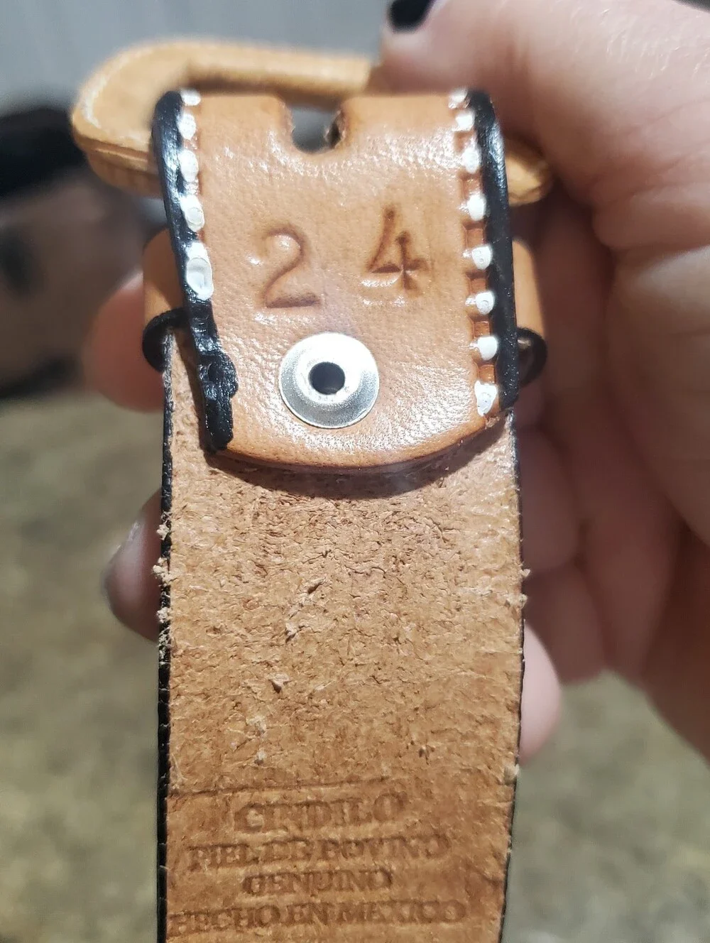 NWOT LEATHER SIZE 24. MEXICO BELT. TOOLED. ANIMAL